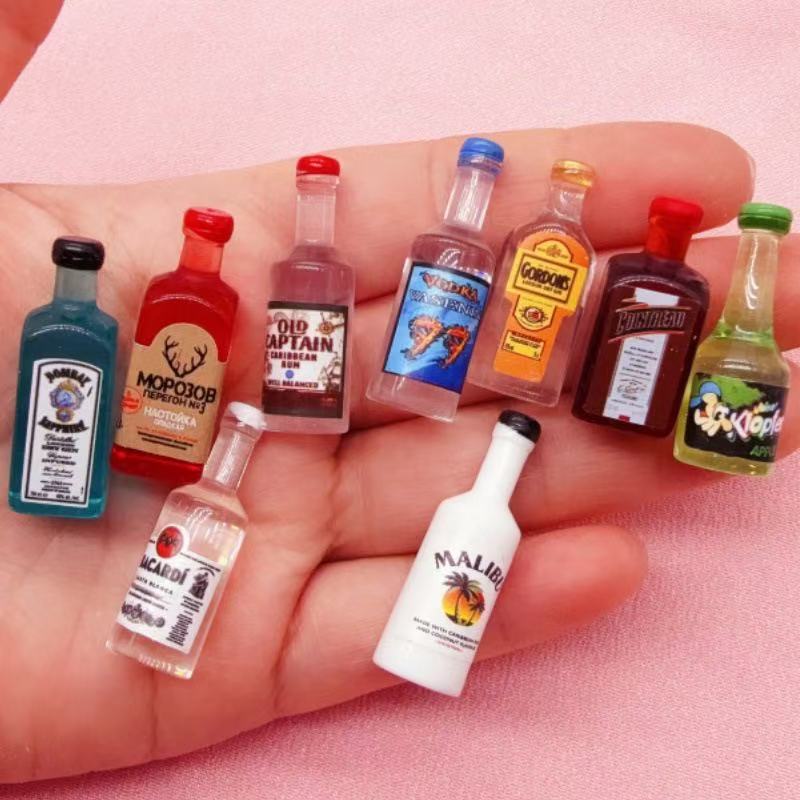 11個入り ミニシミュレーションレジン 3Dペンダント イヤ - Resin Art Pendant のレビューと価格