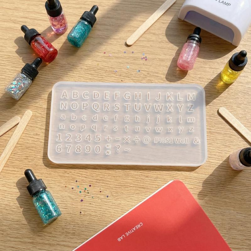 レジンモールド 透明ミニ文字・数字テンプレート DIYネイル - Resin Art Template のレビューと価格